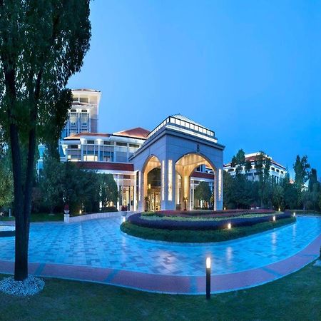 Suzhou Jinji Lake Grand Hotel Exterior photo